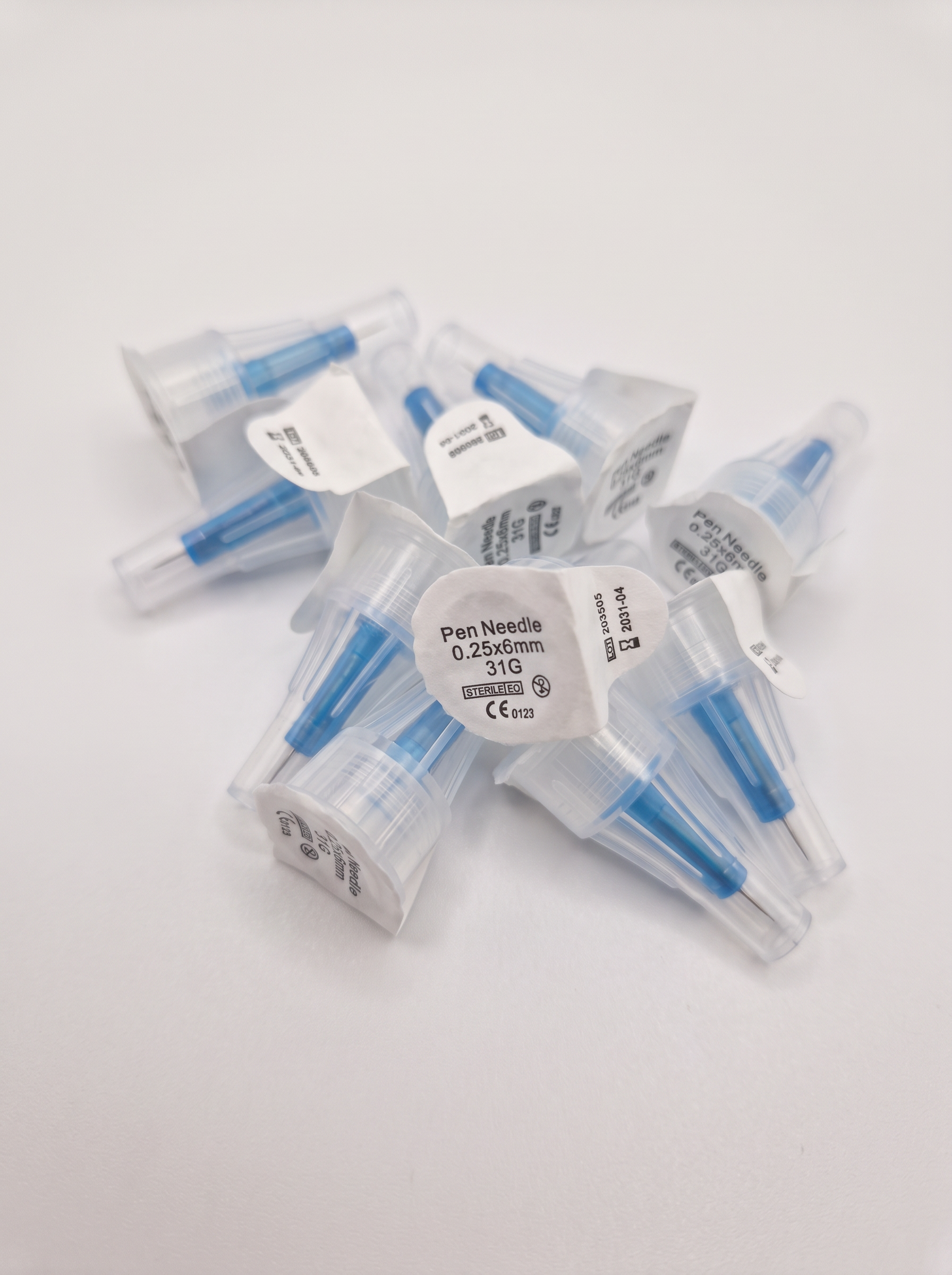 Reusable Pen and Case with 10 Pen Needles research peptide UK — view 3
